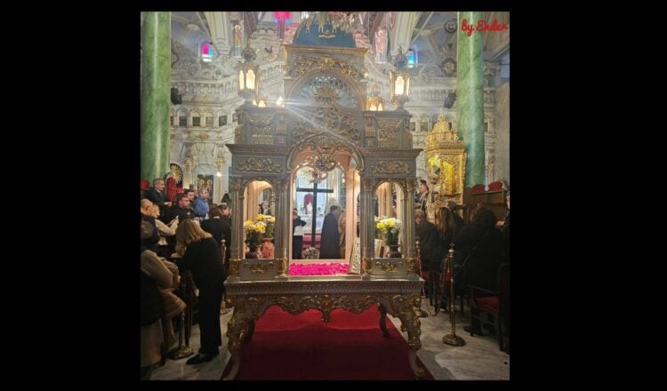 Ο Επιτάφιος του Αγίου Δημητρίου στην Πρίγκηπο (πηγή: facebook.com/groups/ΚΩΝΣΤΑΝΤΙΝΟΥΠΟΛΗ: Η ΠΟΛΗ ΤΩΝ ΠΟΛΕΩΝ /Ender Pınarbaşı)