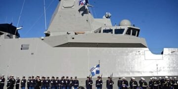 Εικόνα από την επίσκεψη του πρωθυπουργού Κυριάκου Μητσοτάκη και του Προέδρου της Γαλλίας Εμανουέλ Μακρόν στην φρεγάτα «ΚΙΜΩΝ»  (φωτ.: Μιχάλης Καραγιάννης/ EUROKINISSI)