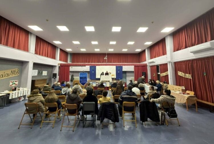 (Φωτ.: facebook.com/profile.php?id/ Μικρασιατικός Σύλλογος Αγιοπαρασκευούσηδων-Τσεσμελήδων Μυτιλήνης «Το Κιόστε»)