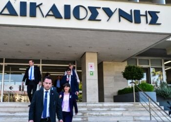 H επικεφαλής της Ευρωπαϊκής Εισαγγελίας Λάουρα Κοβέσι, σήμερα κατά την έξοδό της από το υπουργείο Δικαιοσύνης   (φωτ.: Τατιάνα Μπόλαρη/ EUROKINISSI)