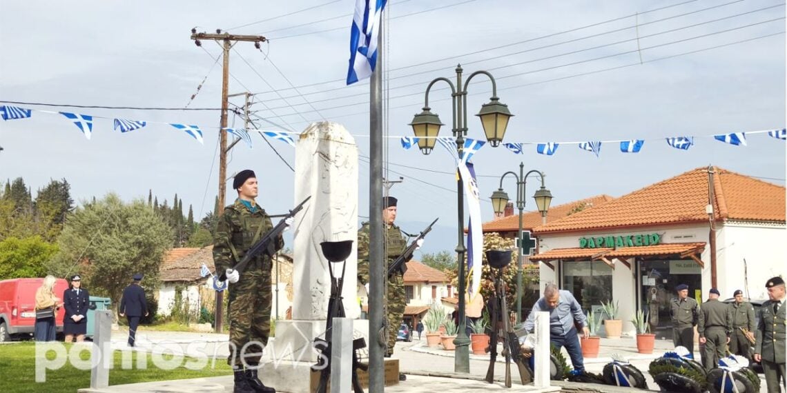 Το ηρώο των Ευζώνων του ν. Κιλκίς. Κάτω από την επιτύμβια στήλη αναπαύονται τα λείψανα των 9 Ευζώνων του 31ου Συντάγματος Πεζικού (11ος Λόχος) που πιάστηκαν όμηροι, βασανίστηκαν και δολοφονήθηκαν το 1913 από τους βουλγαροκομιτατζήδες. (φωτ.: Αλεξία Ιωαννίδου)
