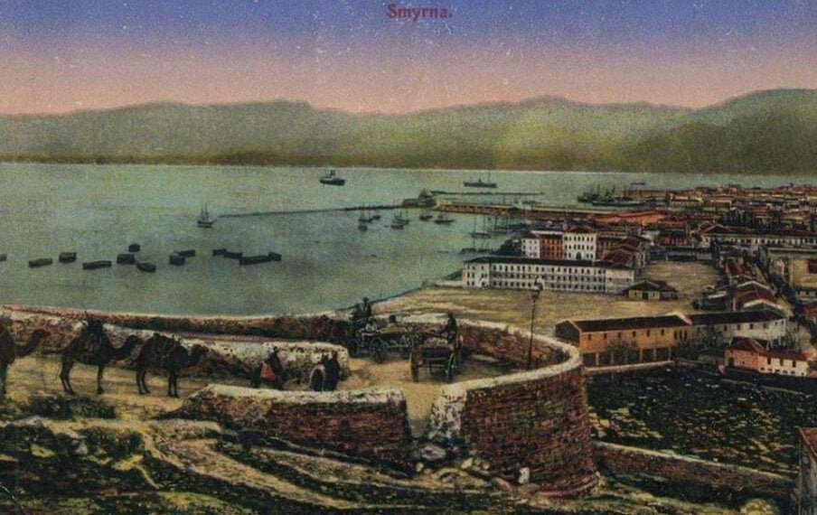Άποψη της Σμύρνης, γύρω στο 1800 (πηγή: tr.pinterest.com/hulyaozar/)
