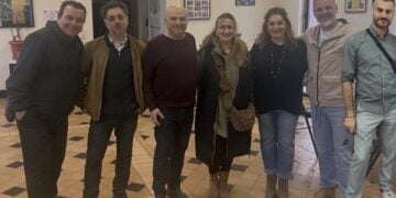 Το νέο ΔΣ του ομογενειακού συλλόγου (φωτ.: facebook.com/syllogos.kamiankenargos?locale=el_GR)