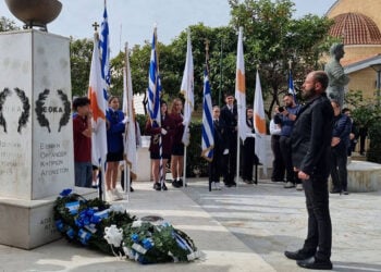 Κατάθεση στεφάνου στο μνημείο για την ΕΟΚΑ, Τετάρτη 1 Απριλίου 2026 (φωτ.: Facebook / Τεμέτερον - Σύλλογος Ποντίων Αμμοχώστου)