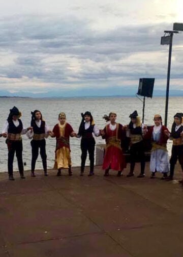 Από παλαιότερη συμμετοχή της Ένωσης Ποντίων Καλαμαριάς σε Ανθοκομική Έκθεση (φωτ.: facebook / Ένωσης Ποντίων Καλαμαριάς)