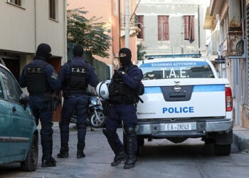 Αστυνομική δύναμη στο Ηράκλειο Κρήτη (φωτ.: EUROKINISSI / Στέφανος Ραπάνης)