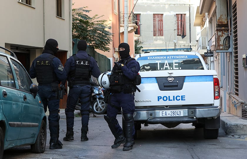 Αστυνομική δύναμη στο Ηράκλειο Κρήτης (φωτ.: EUROKINISSI / Στέφανος Ραπάνης)