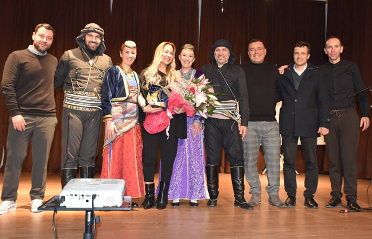 Tο Χαϊδάρι τίμησε την αγαπημένη ερμηνεύτρια Μελίνα Ασλανίδου, Κυριακή 22 Μαρτίου 2026 (φωτ.: Facebook / Σύλλογος Ποντίων Χαϊδαρίου Αττικής «Ποντιακή Λύρα»)