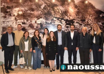 Στιγμιότυπο από την εκδήλωση για τα 111 χρόνια από τη Γενοκτονία των Αρμενίων, Σάββατο 25 Απριλίου 2026 (φωτ.: inaoussa.gr)