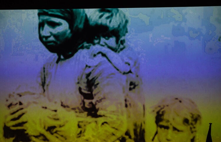 Φωτογραφία που προβλήθηκε στην εκδήλωση που έγινε στο Ωδείο Αθηνών, για τα 111 χρόνια από τη Γενοκτονία των Αρμενίων. Κυριακή 26 Απριλίου 2026 (φωτ.: EUROKINISSI / Γιώργος Κονταρίνης)