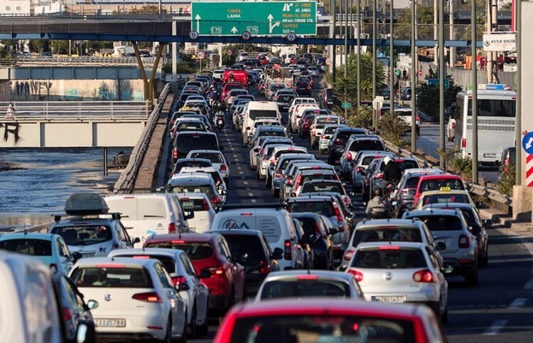 Μια τυπική μέρα στη λεωφόρο Κηφισού (φωτ.: EUROKINISSI / Γιάννης Παναγόπουλος)