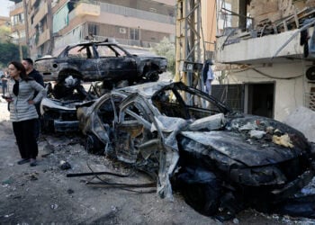 Από τους σφοδρούς βομβαρδισμούς του Ισραήλ στον Λίβανο, στις 8/4 (φωτ.: EPA / Wael Hamzeh)