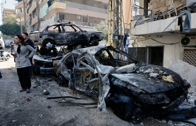 Από τους σφοδρούς βομβαρδισμούς του Ισραήλ στον Λίβανο, στις 8/4 (φωτ.: EPA / Wael Hamzeh)