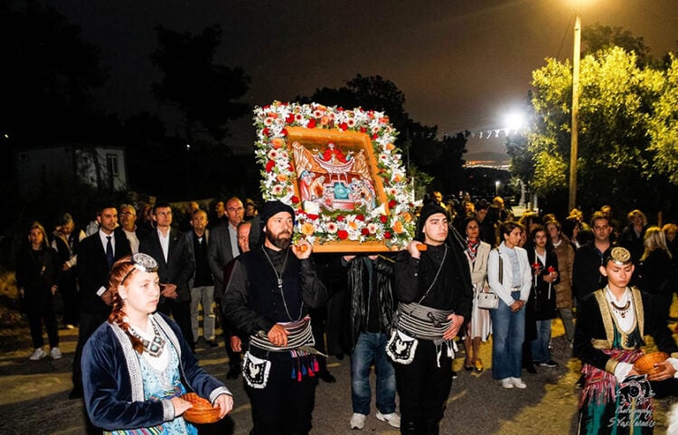 Με την εικόνα της Ζωοδόχου Πηγής, 16 Απριλίου 2026 (πηγή: Facebook / Ένωση Ποντίων Μανδρας)