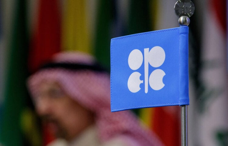 Σε πρώτο πλάνο ο λογότυπος του ΟΠΕΚ (φωτ.: EPA / Lisi Niesner)