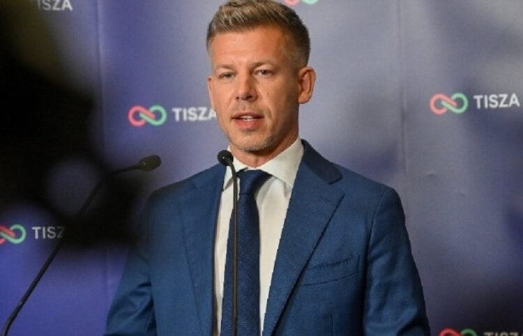 Ο ηγέτης του ουγγρικού κόμματος Tisza Πέτερ Μαγιάρ (φωτ.: ΑΠΕ-ΜΠΕ/EPA/Tibor Illyes HUNGARY OUT)