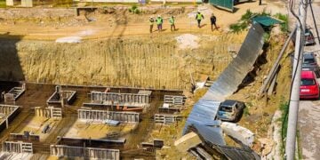 Καθίζηση στην περιοχή του εργοταξίου για την ανάπλαση των Στάβλων Παπάφη, στη Θεσσαλονίκη, Δευτέρα 20 Απριλίου 2026 (φωτ.: ΜΟΤΙΟΝΤΕΑΜ / Βασίλης Βερβερίδης)