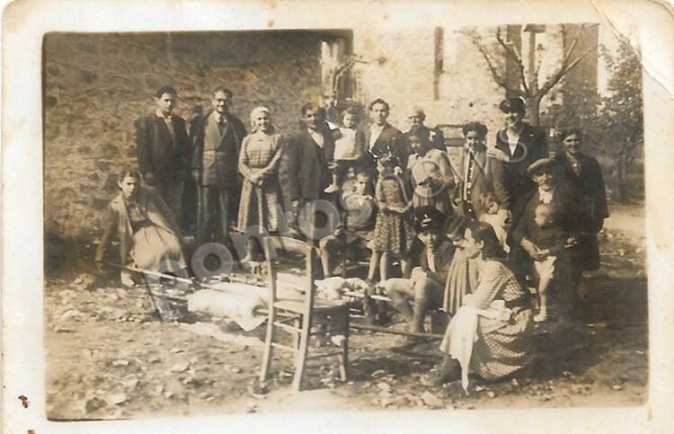 Πάσχα στη Ρούμελη, 1950 (φωτ. αρχείου Χριστίνας Κωνσταντάκη)