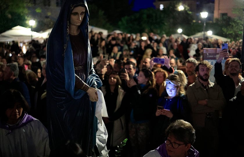 Περιφορά Επιταφίων στην Κέρκυρα, Μεγάλη Παρασκευή (φωτ.: EUROKINISSI / Γιώργος Κονταρίνης)