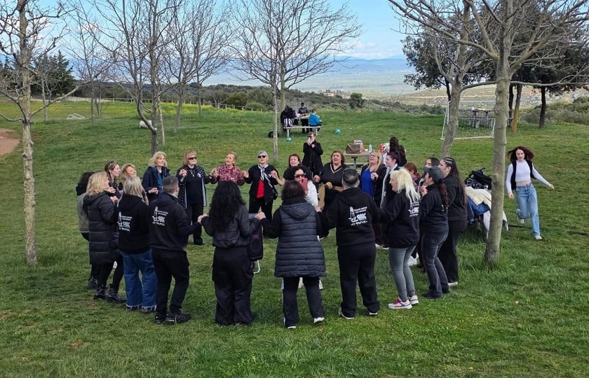 (Φωτ.: Facebook/Σύλλογος Ποντίων Αγίας Βαρβάρας «Ο Φάρος»)