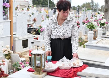 Κυριακή του Θωμά στο κοιμητήριο Αχαρνών, 19 Απριλίου 2026 (φωτ.: Facebook / Σπύρος Βρεττός)