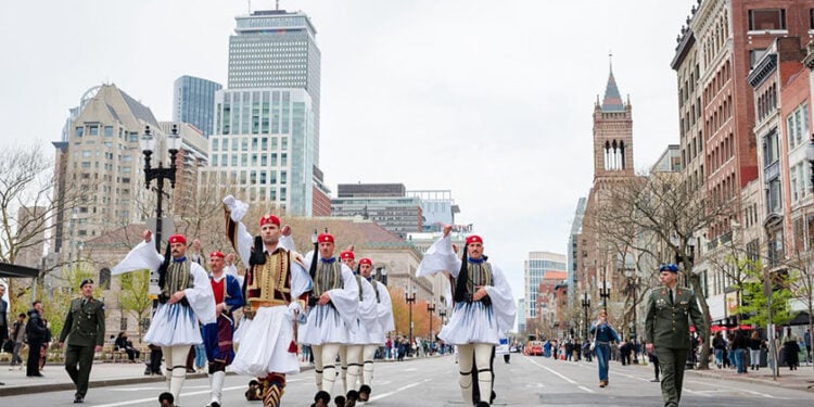 Άγημα της Προεδρικής Φρουράς στη Βοστόνη για την παρέλαση της ομογένειας, για πρώτη φορά μετά από 25 χρόνια. Κυριακή 26 Απριλίου 2026 (φωτ.: Consulate General of Greece in Boston﻿ / Maria Kechri)