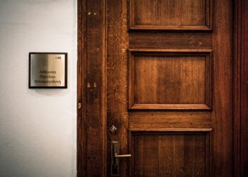 Στην αίθουσα 168 «Παύλος Μπακογιάννης» της Βουλής βρίσκεται η δικογραφία που εστάλη στο Κοινοβούλιο από την Ευρωπαϊκή Εισαγγελία για το σκάνδαλο του ΟΠΕΚΕΠΕ (φωτ.: EUROKINISSI / Γιάννης Παναγόπουλος)