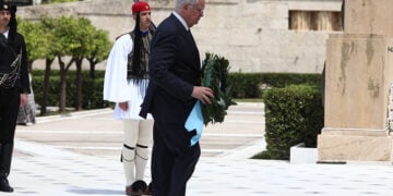 Κατάθεση στεφάνου στο Μνημείο του Άγνωστου Στρατιώτη, από τον Πρόεδρο της  Δημοκρατίας Κωνσταντίνο Τασούλα για την Ημέρα Μνήμης της Γενοκτονίας των Ποντίων, Κυριακή 24 Μαΐου 2026  (φωτ.: EUROKINISSI / Δανάη Δαυλοπούλου)