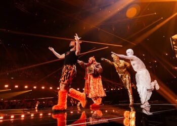 Η ελληνική αποστολή επί σκηνής στον Α' Ημιτελικό της Eurovision 2026 (φωτ.: Corinne_Cumming/ebu)