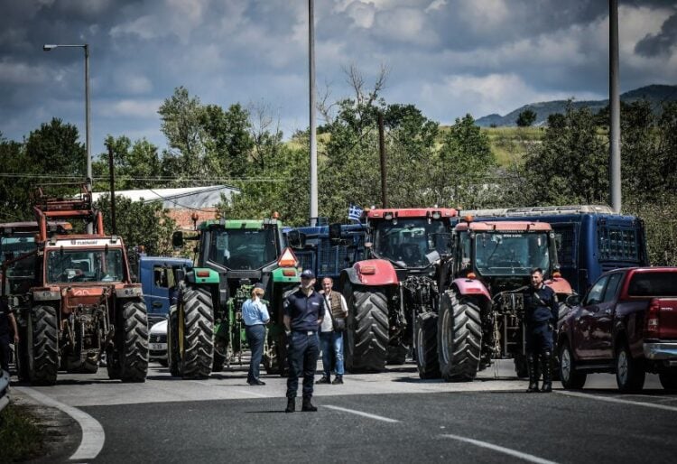 Διαμαρτυρία αγροτών και κτηνοτρόφων στις Σέρρες (φωτ.: Σεραφείμ Καραμβαλάσης/EUROKINISSI)