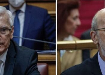 Ο Διοικητής της Εθνικής Υπηρεσίας Πληροφοριών Θεμιστοκλής Δεμίρης και ο εισαγγελέας του Αρείου Πάγου Κωνσταντίνος Τζαβέλλας (φωτ.: Γιώργος Κονταρίνης/Γιάννης Παναγόπουλος /EUROKINISSI)