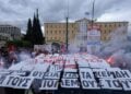 Απεργιακή συγκέντρωση για τον εορτασμό της εργατικής Πρωτομαγιάς από το ΠΑΜΕ στην πλατεία Συντάγματος (φωτ.: Γιώργος Κονταρίνης/EUROKINISSI)