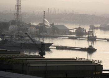 Άποψη του λιμανιού της Ελευσίνας (φωτ.: Βασίλης Παπαδόπουλος/ EUROKINISSI)