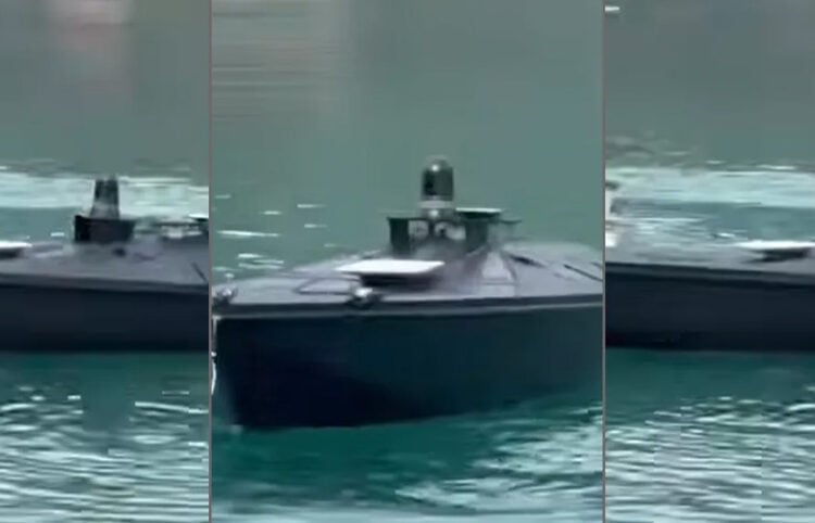 Το ουκρανικής κατασκευής drone που εντοπίστηκε στη Λευκάδα, σε καρέ από ερασιτεχνικό βίντεο