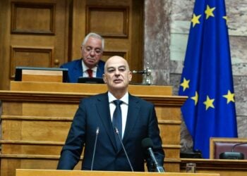 Ο Νίκος Δένδιας μιλάει στην Αίθουσα της Γερουσίας, στη Βουλή, στο πλαίσιο της εκδήλωσης μνήμης που διοργάνωσε η Παμποντιακή Ομοσπονδία Ελλάδος για τη 19η Μαΐου 1919 (φωτ.: Τατιάνα Μπόλαρη/ EUROKINISSI)