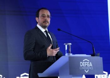 Ο πρόεδρος της Κυπριακής Δημοκρατίας Νίκος Χριστοδουλίδης, πριν από λίγες μέρες, στο συνέδριο DEFEA 2026 με τίτλο «Securing Tomorrow: Defence Strategies for the Future», στα Σπάτα (φωτ.: ΑΠΕ-ΜΠΕ/Γιώργος Βιτσαράς)