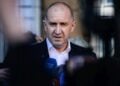 Ο Ρούμεν Ράντεφ, ηγέτης του συνασπισμού «Προοδευτική Βουλγαρία» (φωτ.: EPA/BORISLAV TROSHEV)