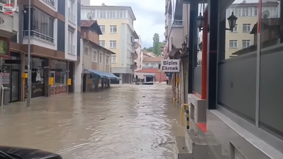 (Πηγή: youtube.com/@UnstoppableWeather01)