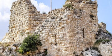 Τα ερείπια του κάστρου Μποφόρ (φωτ. αρχείου: Elysian Ezryn / commons.wikimedia.org)