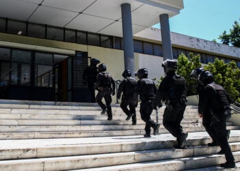 Αστυνομικοί μπαίνουν στην Πολυτεχνική Σχολή του ΑΠΘ, Τρίτη 12 Μαΐου 2026 (φωτ.: EUROKINISSI / Νάσος Σιμόπουλος)