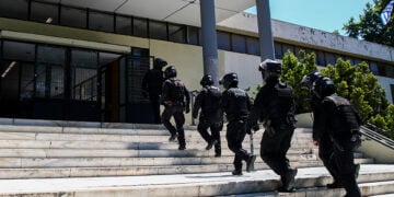 Αστυνομικοί μπαίνουν στην Πολυτεχνική Σχολή του ΑΠΘ, Τρίτη 12 Μαΐου 2026 (φωτ.: EUROKINISSI / Νάσος Σιμόπουλος)