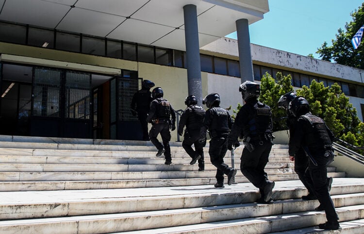 Αστυνομικοί μπαίνουν στην Πολυτεχνική Σχολή του ΑΠΘ, Τρίτη 12 Μαΐου 2026 (φωτ.: EUROKINISSI / Νάσος Σιμόπουλος)