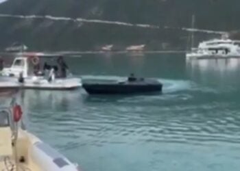 Στιγμιότυπο από ένα από τα ερασιτεχνικά βίντεο με το ουκρανικής κατασκευής θαλάσσιο drone