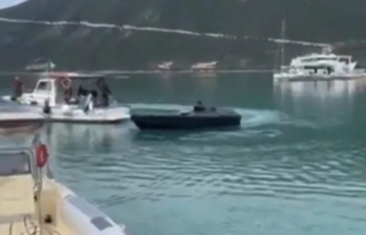 Στιγμιότυπο από ένα από τα ερασιτεχνικά βίντεο με το ουκρανικής κατασκευής θαλάσσιο drone