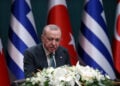 Ο Ρετζέπ Ταγίπ Ερντογάν σε κοινή συνέντευξη Τύπου με τον Κυριάκο Μητσοτάκη, μετά τη συνάντησή τους στην Άγκυρα στις 11 Φεβρουαρίου 2026 (φωτ.: EPA / Necati Savas)