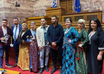 (Φωτ.: facebook / Σύλλογος Ποντίων Αγίας Βαρβάρας «Ο Φάρος»)
