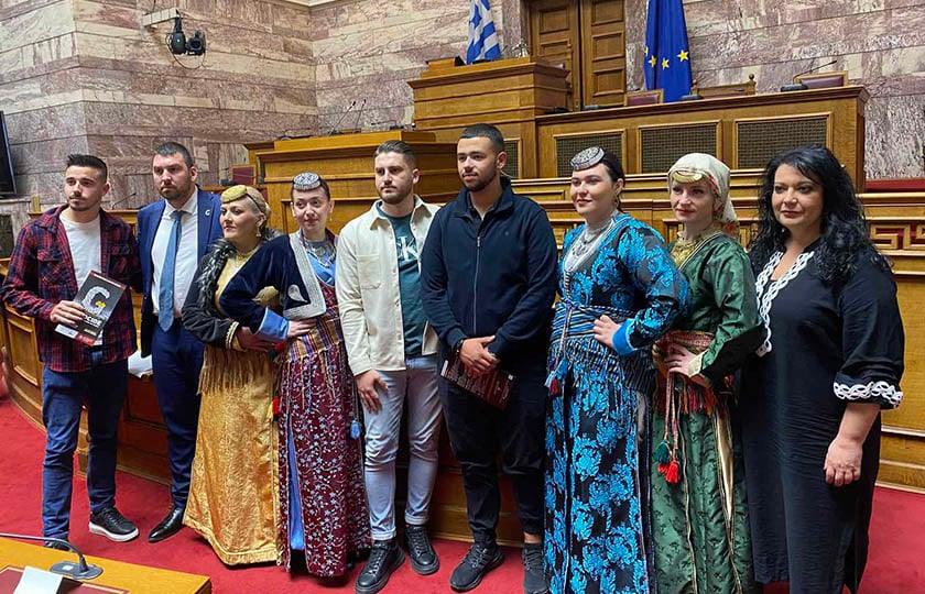 (Φωτ.: facebook / Σύλλογος Ποντίων Αγίας Βαρβάρας «Ο Φάρος»)