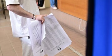 Στιγμιότυπο από την Νομική Σχολή Αθηνών κατά τις φοιτητικές εκλογές, Τετάρτη 14 Μαΐου 2025 (φωτ.: EUROKINISSI / Μιχάλης Καραγιάννης)