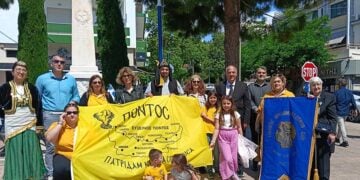 Στο Ηρώο των Πεσόντων στη Χίο, για τα 107 χρόνια από τη Γενοκτονία των Ποντίων. Κυριακή 24 Μαΐου 2026 (φωτ.: Δήμος Χίου)