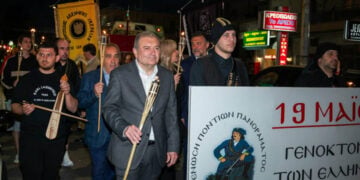 O Ιγνάτιος Καϊτεζίδης στην πορεία μνήμης για τα 107 χρόνια από τη Γενοκτονία των Ποντίων, Τρίτη 19 Μαΐου 2026 (φωτ.: Δήμος Πυλαία-Χορτιάτη)